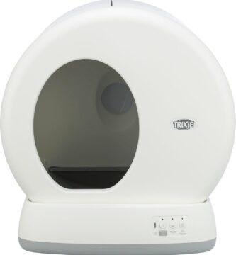 Bild auf weißem Hintergrund der weißen automatischen Katzentoilette auf der Vorderseite